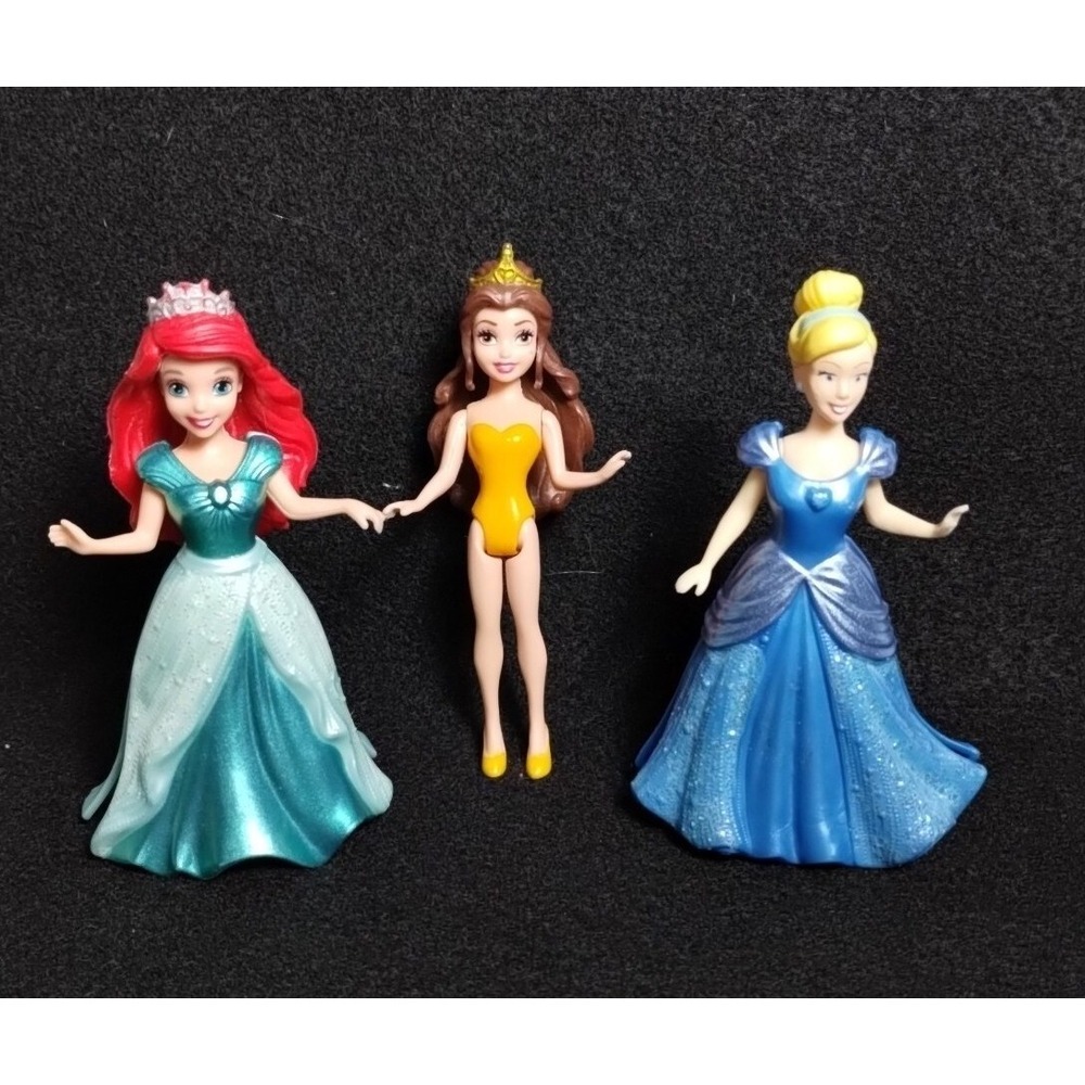 Disney Little Kingdom Snap-Ins Magiclip Dresses Lot Of 3 Dolls + 2 Dresses